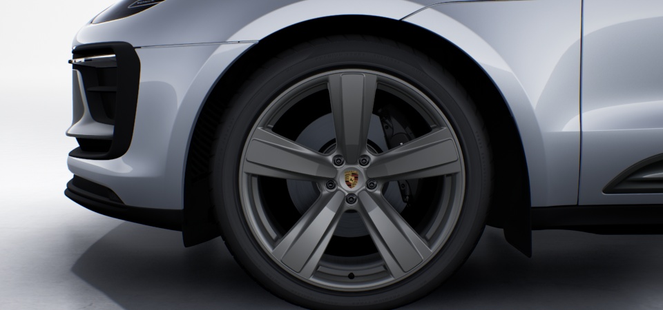 21-inch Exclusive Design Sport wheels painted in Vesuvius Grey