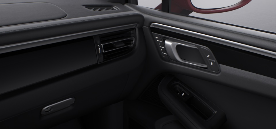 Interior package in black (high-gloss)