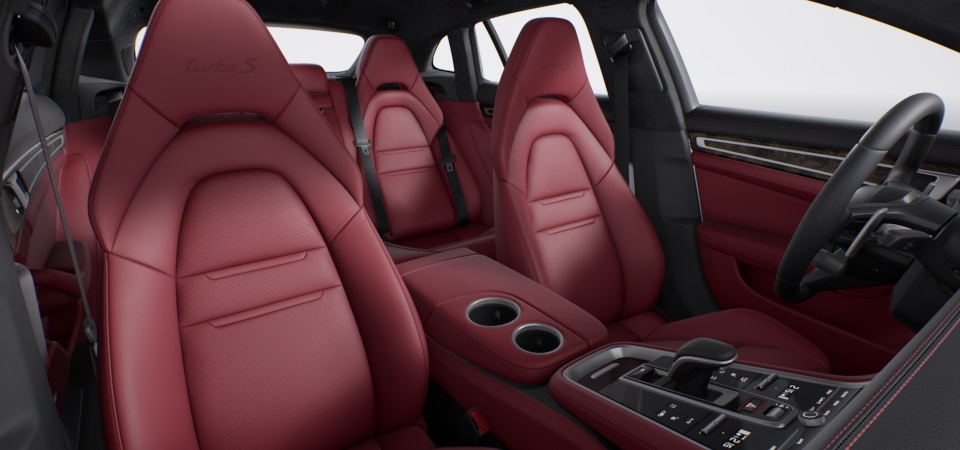 Two-tone leather interior in Black and Bordeaux Red, smooth-finish leather