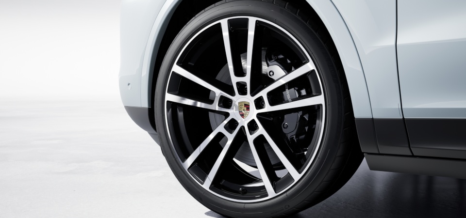 22-inch Sport Design wheels with wheel arch extensions in exterior colour