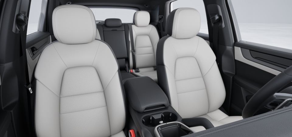 Leather interior in two-tone combination, smooth-finish leather Black and Crayon