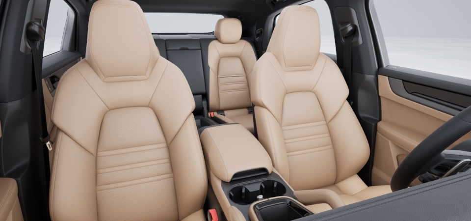 Leather interior in two-tone combination, smooth-finish leather Black and Mojave Beige