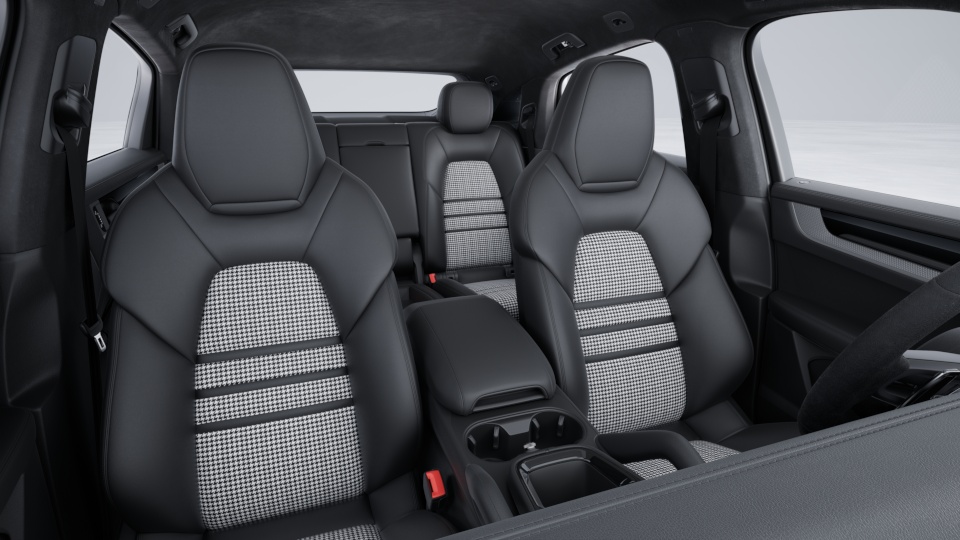 Extended partial leather interior in Black with seat centres in fabric only i.c.w. Lightweight Sport package