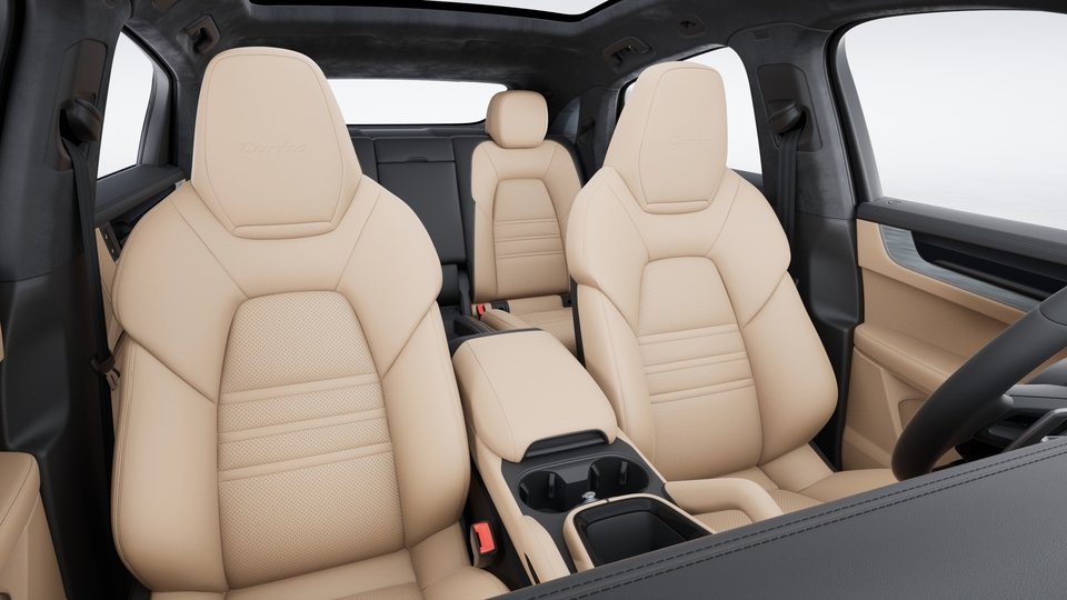 Leather interior in two-tone combination, smooth-finish leather Black and Mojave Beige