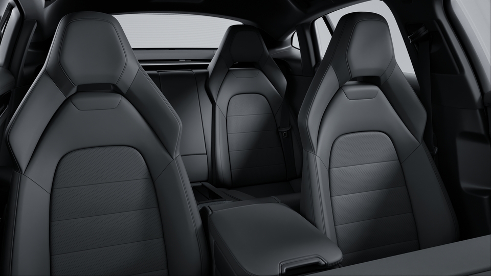 Leather interior in Black, smooth-finish leather